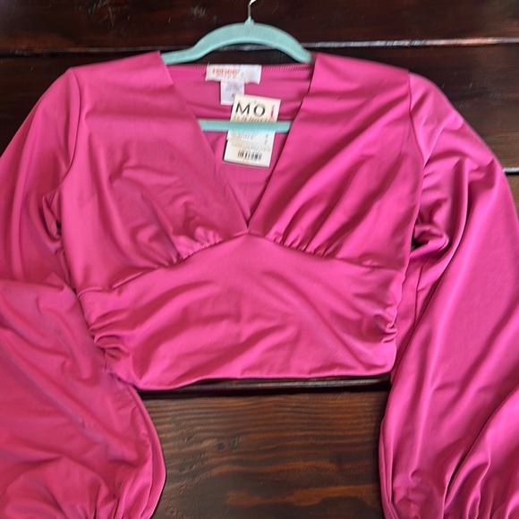 Renee C. Pink Fitted Crop Blouse - Picture 3 of 11